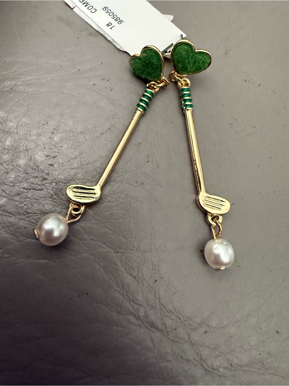 Betsey Johnson NWT Golf Club Drop Earrings with Green Heart Pearl Accent